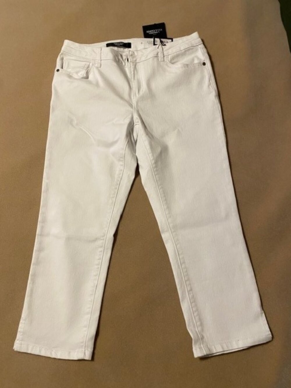 Vera Wang Slimming Stretch Denim Capri
